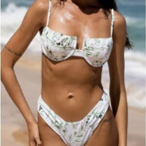Berlook Green and White Floral Bikini Set